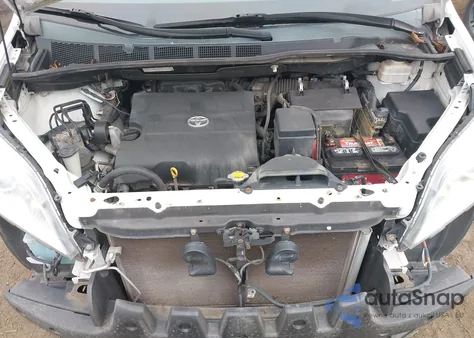 2011 Toyota Sienna Xle from USA, damaged, VIN 5TDDK3DC3BS020227